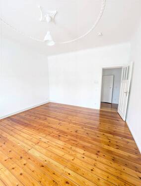 Wohnzimmer - 2 Zimmer Etagenwohnung in Berlin