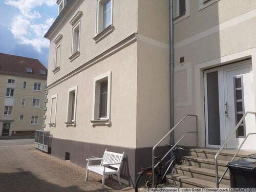 Seitenansicht - Schön sanierte 2-Raumwohnung mit offener Küche in Pieschen !!! - 