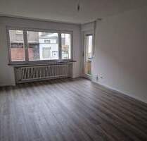 Familienfreundliche, frisch renovierte 3-Zimmer-Wohnung in ruhiger Lage - Duisburg Beeck