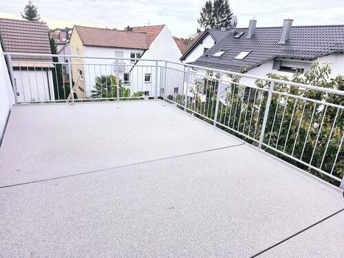 Bild 2 - 4 Zimmer Etagenwohnung zur Miete in Heilbronn