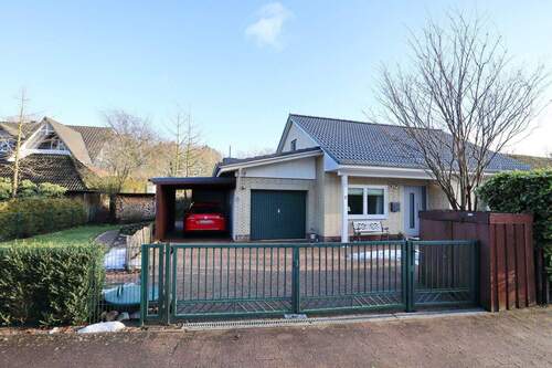 Einfahrt - 4 Zimmer Einfamilienhaus zum Kaufen in Hasenkrug