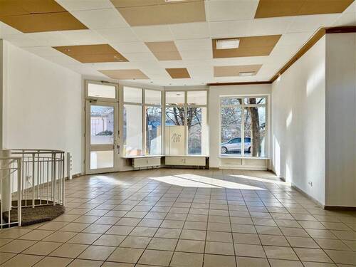 Die Verkaufs-/ Büro-/ Praxisfläche - Büro mit 94,00 m&sup2; in Murnau a. Staffelsee zur Miete