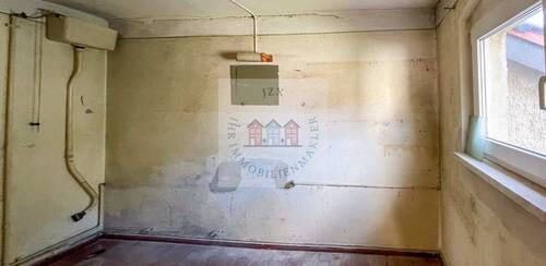 Hinterzimmer 3-1.OG - 