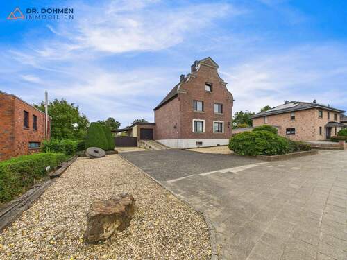 02-Front - 6 Zimmer Einfamilienhaus zum Kaufen in Hückelhoven