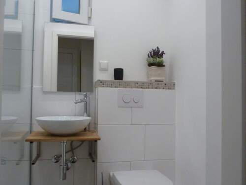 Badezimmer 2.JPG - 