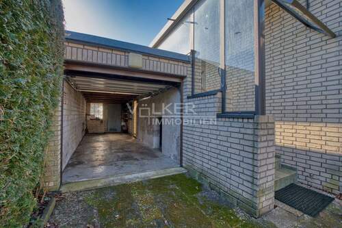 Garage - 