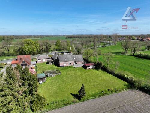 ruhige ländliche Umgebung - Einfamilienhaus zum Kaufen in Uplengen / Selverde