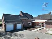 überdachte Terrasse und Doppelgarage - Einfamilienhaus mit 285,00 m&sup2; in Uplengen / Selverde zum Kaufen