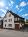 Außenansicht
- Großzügiges Einfamilienhaus mit Garten, Garage und zusätzlichem Baugrundstück