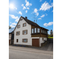 Großzügiges Einfamilienhaus mit Garten, Garage und zusätzlichem Baugrundstück - Neuhausen ob Eck Schwandorf