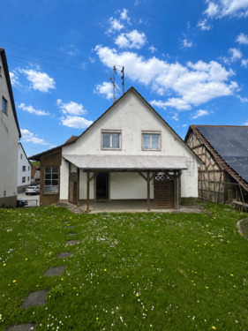 Hinteransicht - 7 Zimmer Einfamilienhaus zum Kaufen in Neuhausen ob Eck
