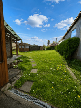Garten - 7 Zimmer Einfamilienhaus in Neuhausen ob Eck
