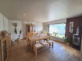 Wohn- u. Essbereich mit Holzkaminofen - 