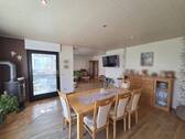 Wohn- u. Essbereich mit Zugang zum Wintergarten - 