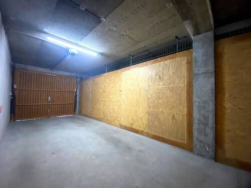 Garage - 