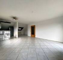 Ruhige 75?m²-DG-Wohnung mit Komfort: Einbauküche & Garage inklusive - Bad Friedrichshall Kochendorf