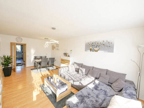 Wohnzimmer Bild II - Etagenwohnung mit 80,00 m² in Birkenfeld zum Kaufen