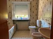 Badzimmer im EG - 6 Zimmer Einfamilienhaus in Hofheim in Unterfranken