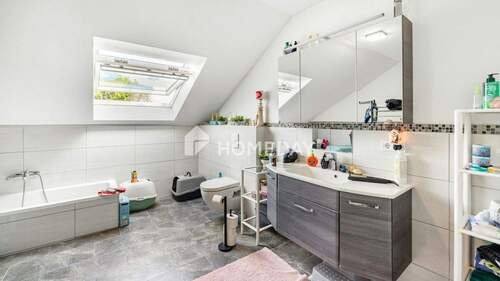 1. OG Badezimmer 1 - 