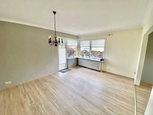 Wohnzimmer Whg. 1 - Mehrfamilienhaus, Wohnhaus in Rosengarten zum Kaufen