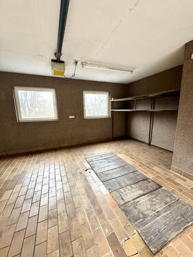 Garage - KFZ-Montagegrube - 