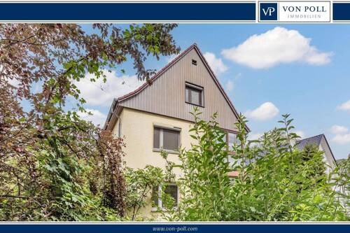 Charmantes Zweifamilienhaus mit viel Potential in ruhiger familienfreundlicher Lage von Buckow - Charmantes Zweifamilienhaus mit viel Potential in ruhiger familienfreundlicher Lage von Buckow