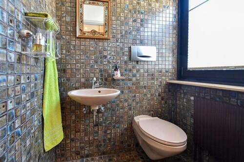 Gäste-WC - 5 Zimmer Reihenmittelhaus in Essen