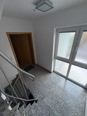 Wohnungseingang - 4 Zimmer Etagenwohnung zur Miete in Speyer West