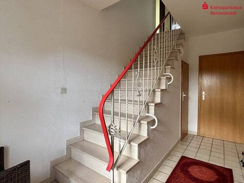 Treppenhaus Wohnung DG - 
