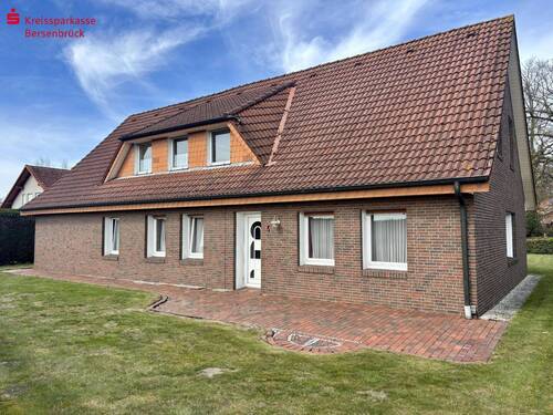 Rückansicht - Eingang Wohnung DG - 