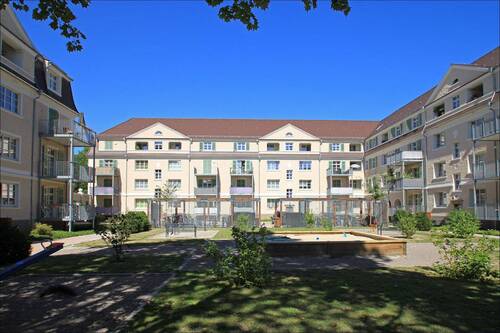 Idyllischer Innenhof - 