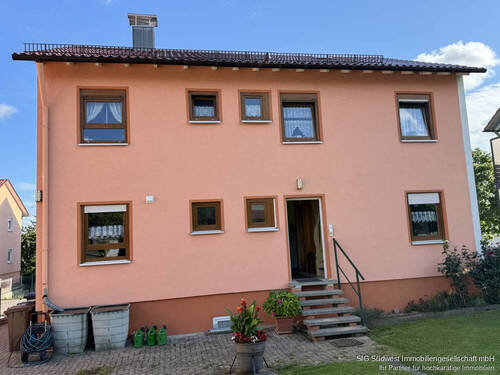 Hausansicht - 7 Zimmer Mehrfamilienhaus, Wohnhaus zum Kaufen in Pforzheim - Eutingen