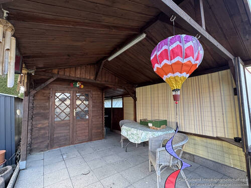 Hütte im Garten - 