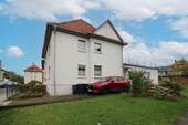 Außenansicht (3) - Doppelhaushälfte mit Dachterrasse und Garage in Eisenach