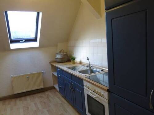 Bild 4 - Schöne 2-Zimmerwohnung mit EBK im Dachgeschoss