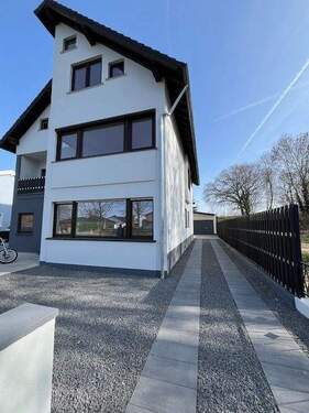 Vorderansicht - Mehrfamilienhaus, Wohnhaus mit 470,00 m&sup2; in Zülpich zum Kaufen