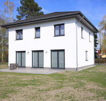 Erstbezug in Toplage: Exklusives Einfamilienhaus mit bester Ausstattung in Berlin sowie Bahnhofsnähe - Falkensee