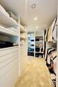 ...begehbarer Ankleide und... - 