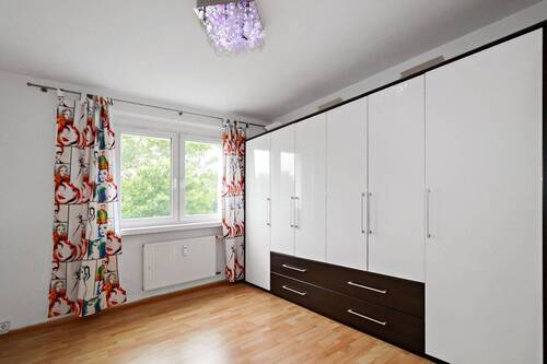 Zimmer 2 - 