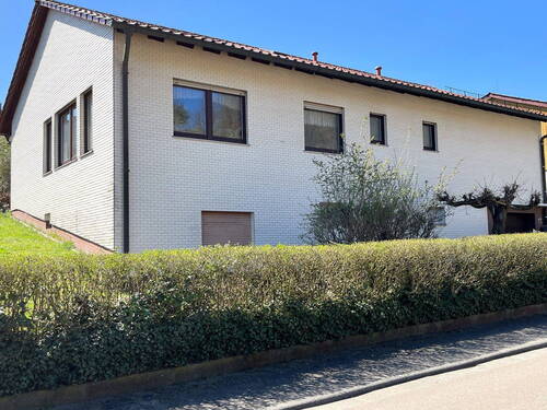 Nordseite - 5 Zimmer Einfamilienhaus zum Kaufen in Bensheim-Hochstädten