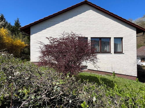 Ostseite - 5 Zimmer Einfamilienhaus in Bensheim-Hochstädten