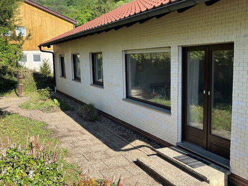 Südseite mit Terrasse - Einfamilienhaus mit 126,00 m² in Bensheim-Hochstädten zum Kaufen