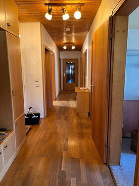 Flur mit Garderobe - 