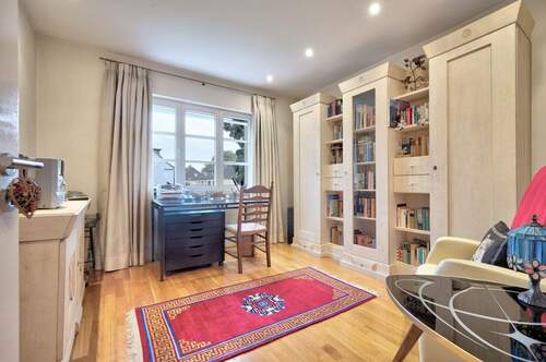 1. OG Schlaf-/Arbeitszimmer - 