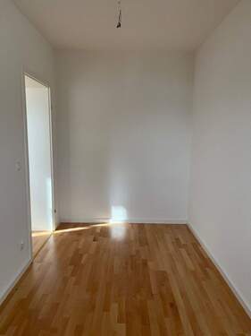 Kinder- oder Arbeitszimmer - 