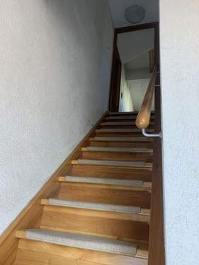 Treppenaufgang zum OG - 
