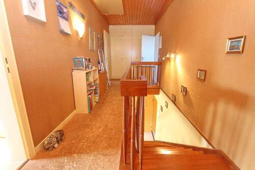 OG_Treppe und Flur - 