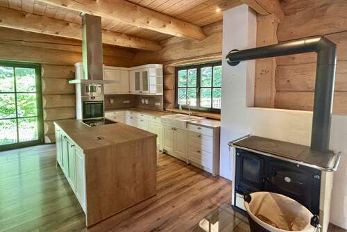 Küche und schöner Ofen - 