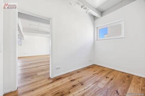 Büro im OG - 