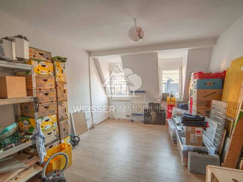 Wohnzimmer - 2 Zimmer Etagenwohnung in Fürth